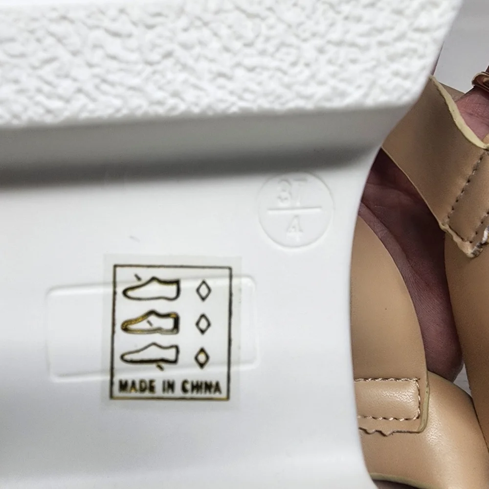 New Chunky Beige Platform Sandals Lug Sole Buckle Strap Platforms Size‎ 6
